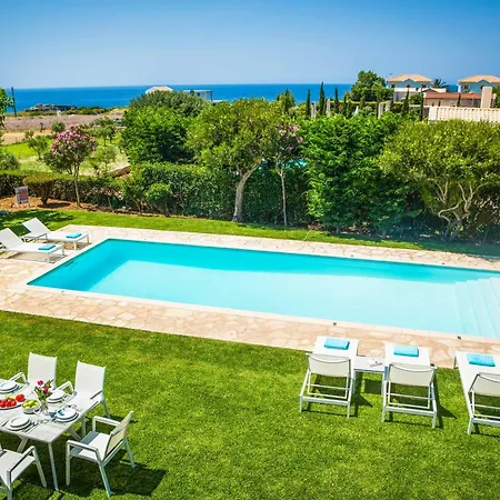 Haris Villa Svoronata